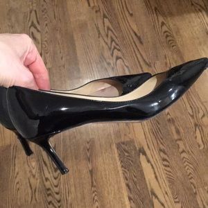Jimmy Choo Romy black patent elegant pump.. sz. 37 1/2. Med sz heel.. Great Buy!